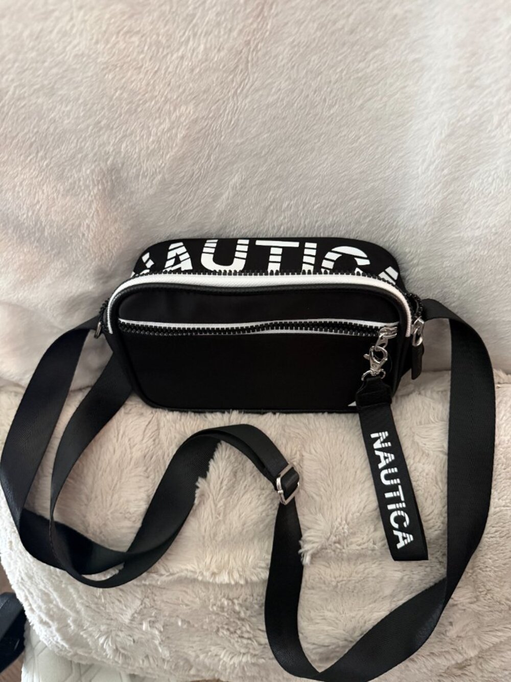 Nautica Black Crossbody Bag 8” x 5.25” x 3” | NWOT | Adjustable Strap | Zip Fron
